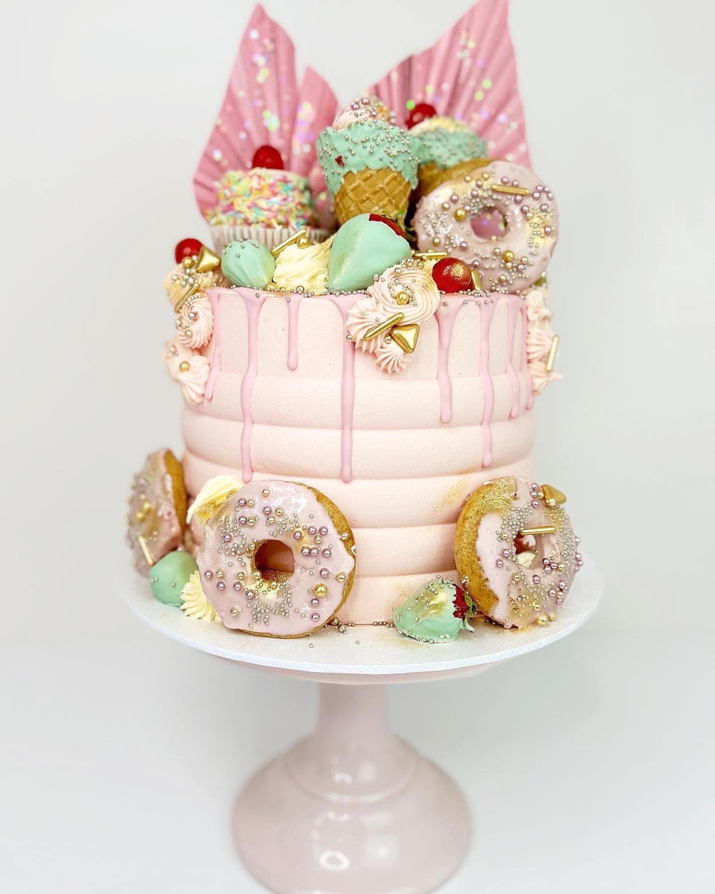 Half Scallop Edged Scraper - Style 3 image 1